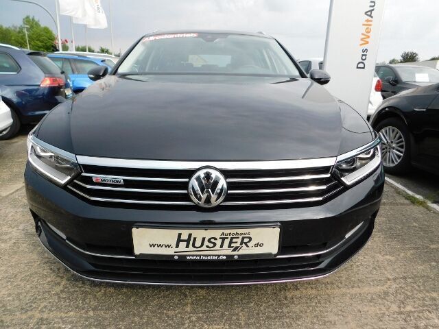 Gebraucht VW Passat Highline 150 PS (110 kW) 2016 Schwarz metallic Kombi
