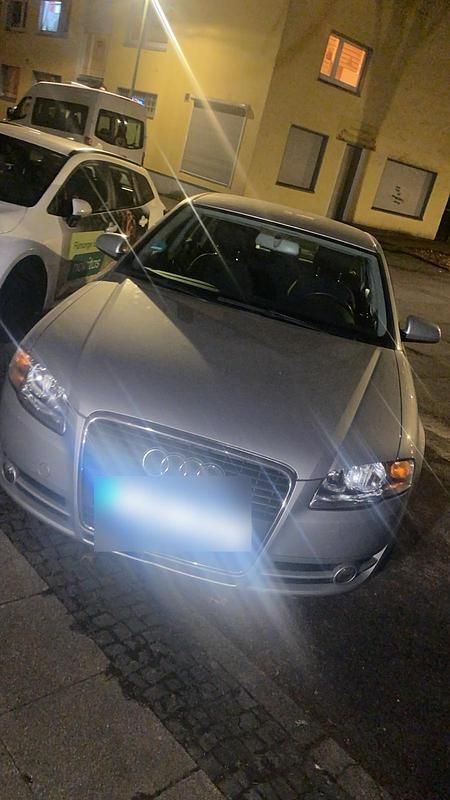 Gebraucht Audi A4 130 PS (95 kW) 2005 Silber Limousine