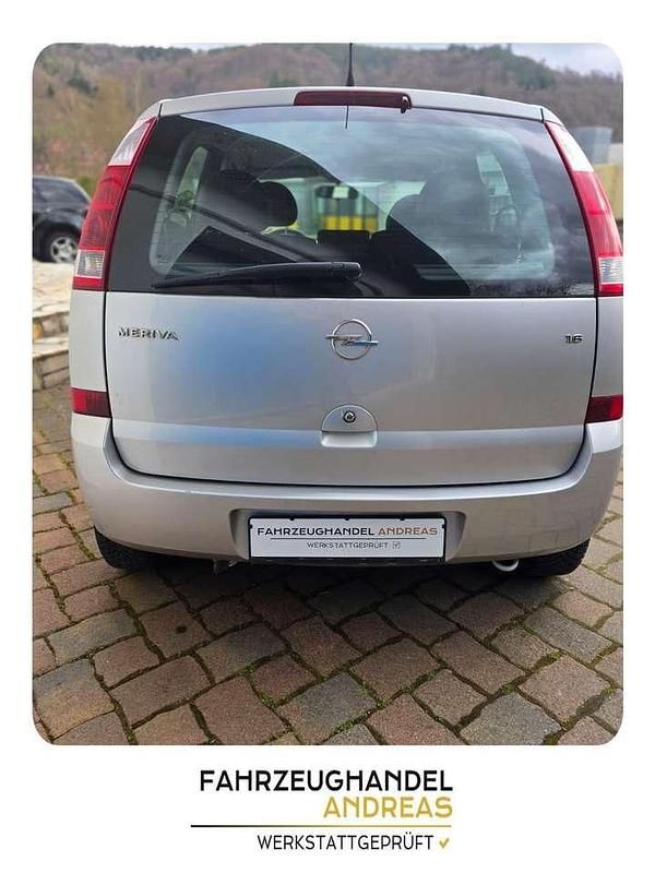 Używany Opel Meriva Cosmo 101 KM (74 kW) 2003 Srebrny Minivan