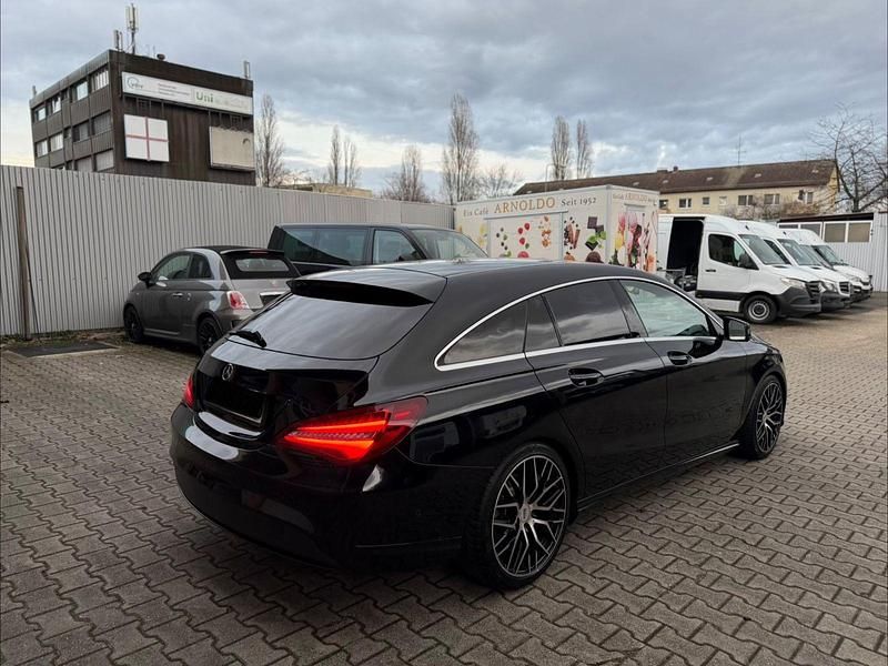 Gebraucht Mercedes CLA200 136 PS (100 kW) 2017 Schwarz Kombi
