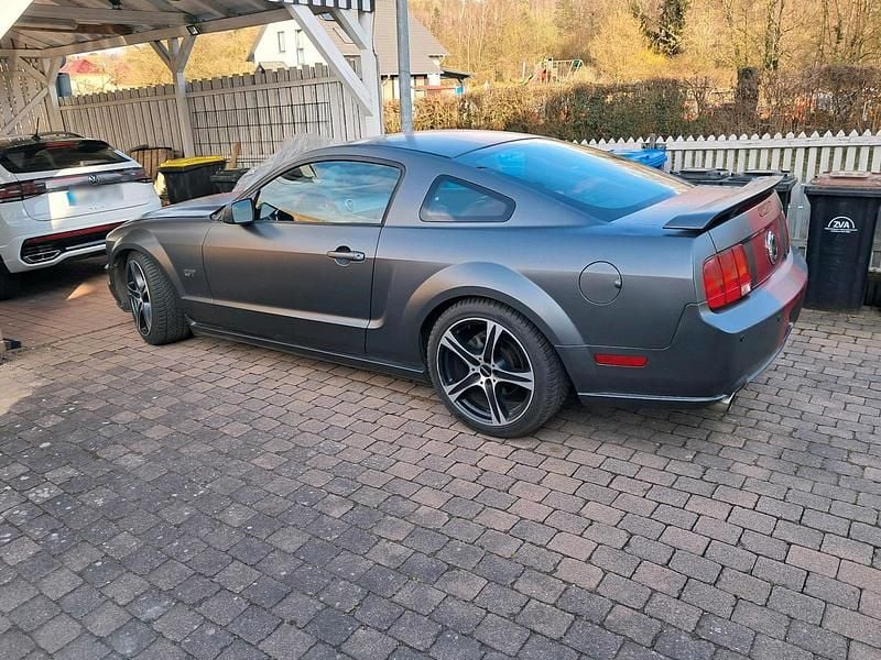 Gebraucht Ford Mustang 305 PS (224 kW) 2005 Grau