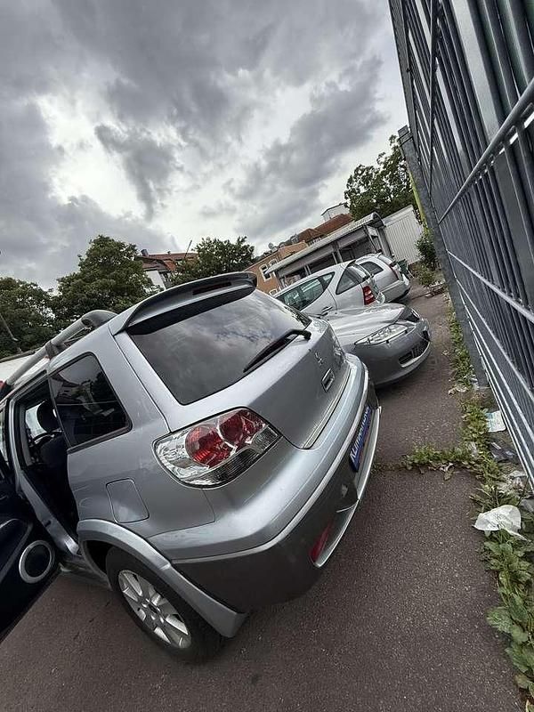Gebraucht Mitsubishi Outlander 160 PS (117 kW) 2005 Silber SUV