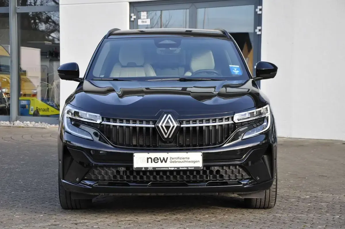 Gebraucht Renault Espace Iconic 131 PS (96 kW) 2024 Schwarz Limousine