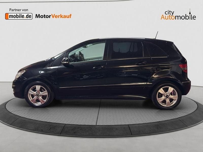 Gebraucht Mercedes B180 116 PS (85 kW) 2010 Schwarz Van / Kleinbus