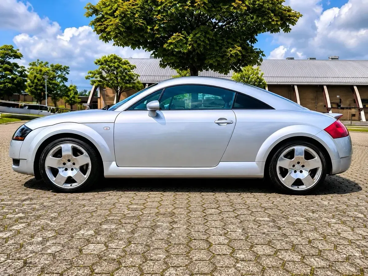 Gebraucht Audi TT Sport 179 PS (131 kW) 2000 Silber Coupé