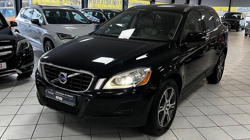 Gebraucht Volvo XC60 Summum 163 PS (119 kW) 2012 Schwarz SUV