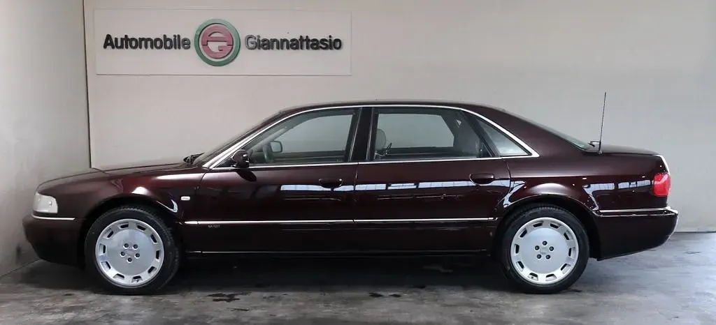 Gebraucht Audi A8L W12 420 PS (308 kW) 2001 Rot Limousine