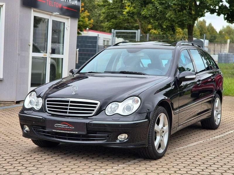 Schwarz Gebraucht 2005 Mercedes C320 Avantgarde Kombi | 2.990 € (Fairer Preis) - Bild 1/4