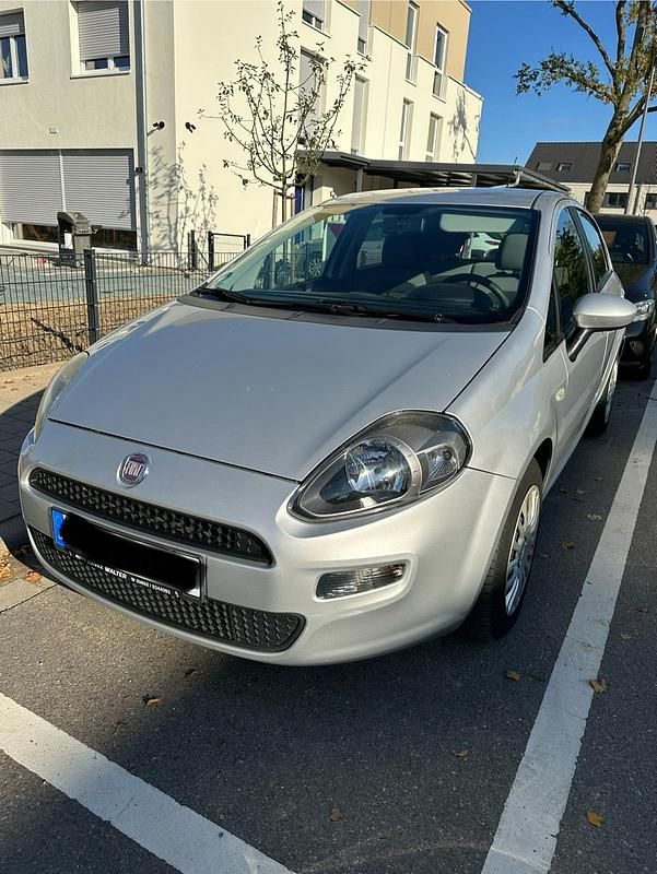 Silber Gebraucht 2012 Fiat Punto Evo Kleinwagen | 3.400 € (Etwas zu teuer) - Bild 1/4