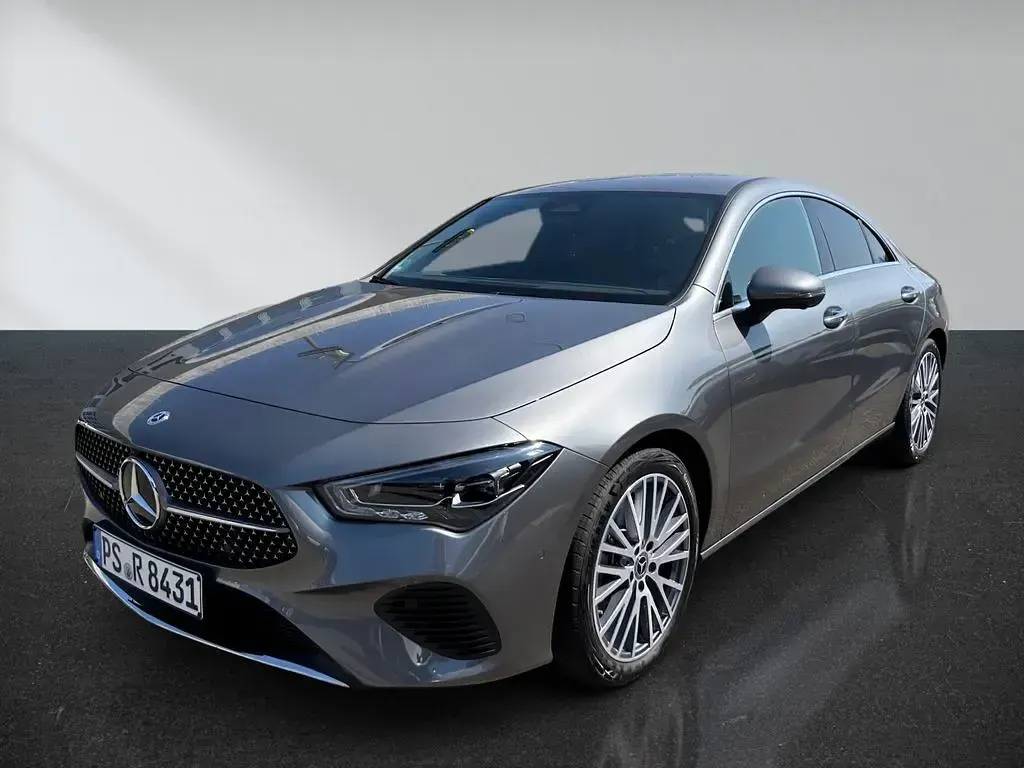 Gebraucht Mercedes CLA200 Edition 150 PS (110 kW) 2025 Grau Coupé
