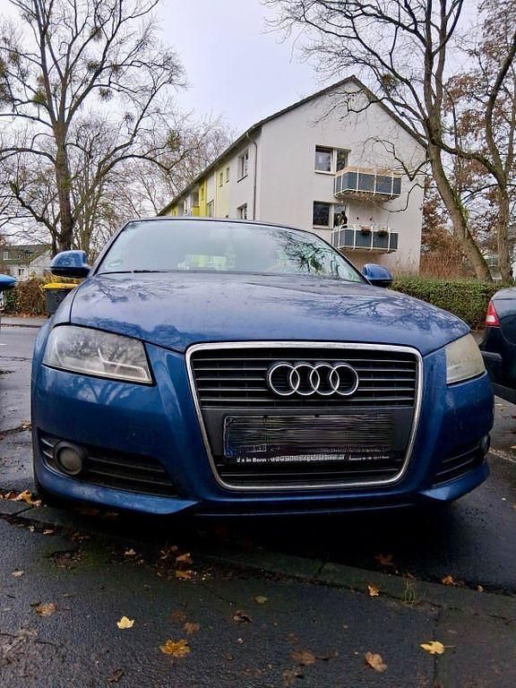 Gebraucht Audi A3 Ambiente 102 PS (75 kW) 2009 Blau Limousine