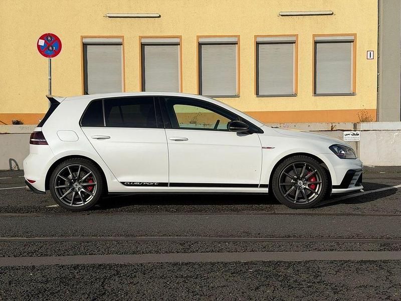 Weiß Gebraucht 2016 VW Golf VII GTI Clubsport Limousine | 18.250 € (Guter Preis) - Bild 1/4