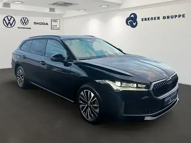Gebraucht Skoda Superb LAURIN & KLEMENT 265 PS (194 kW) 2024 Kombi