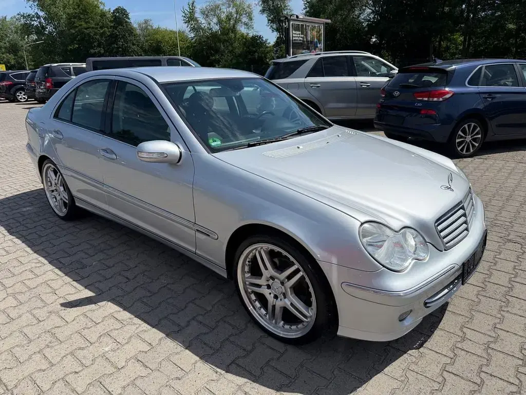 Gebraucht Mercedes C220 150 PS (110 kW) 2006 Silber Limousine