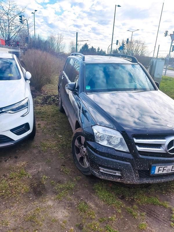 Gebraucht Mercedes GLK220 205 PS (150 kW) 2011 Schwarz SUV