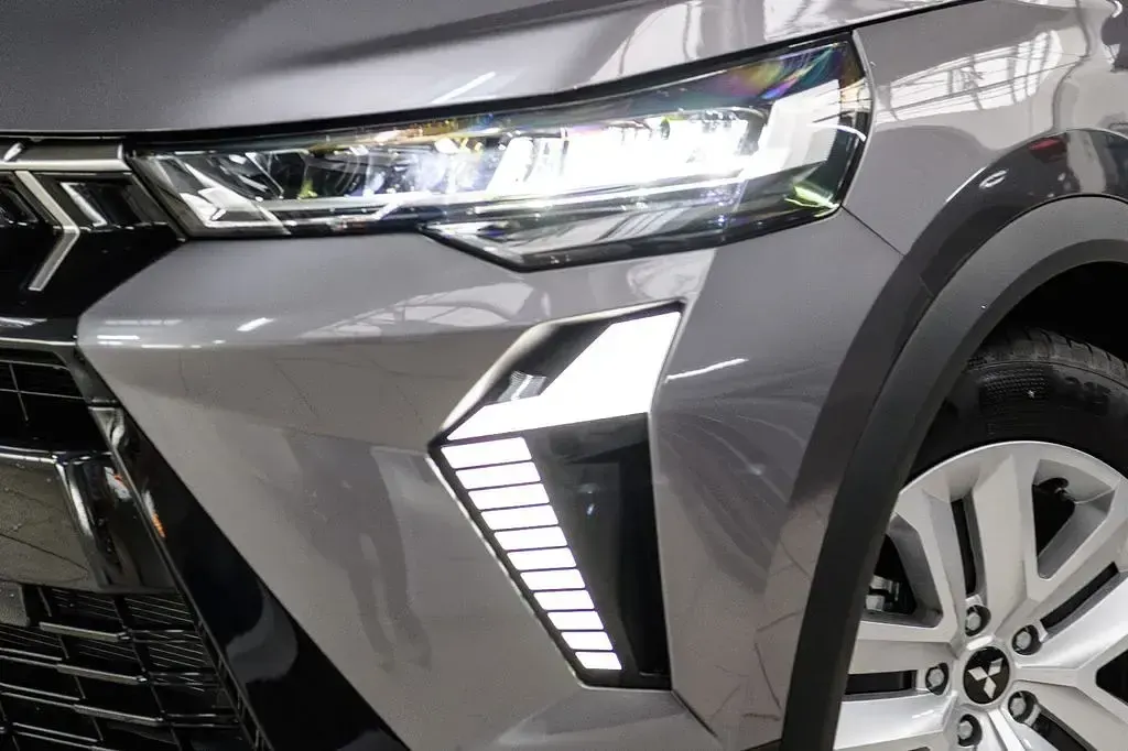 Neu Mitsubishi ASX Plus 158 PS (116 kW) 2026 Grau SUV