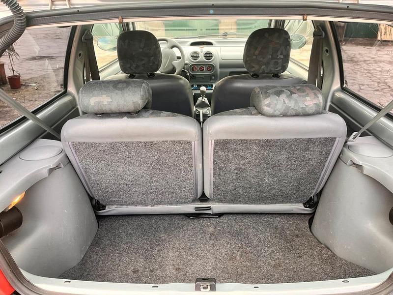 Gebraucht Renault Twingo 58 PS (42 kW) 2005 Silber Kleinwagen