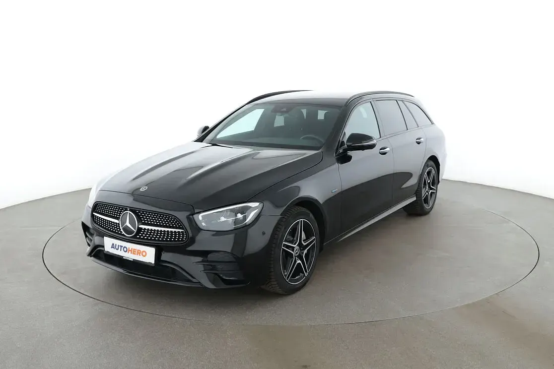 Gebraucht Mercedes E300 AMG line 122 PS (89 kW) 2020 Kombi