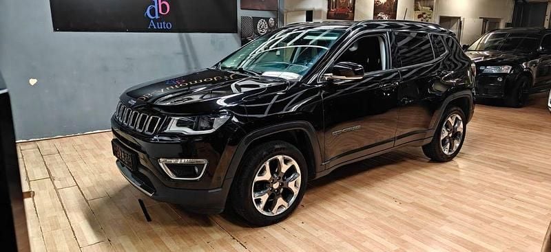 Gebraucht Jeep Compass Limited 170 PS (125 kW) 2019 Schwarz SUV