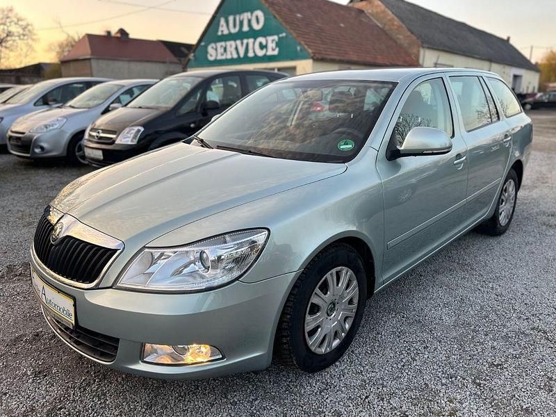 Gebraucht Skoda Octavia 102 PS (75 kW) 2009 Grün Kombi