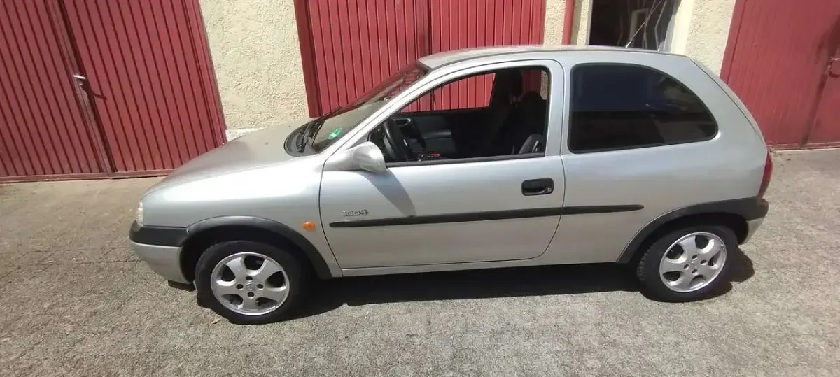Gebraucht Opel Corsa Edition 54 PS (39 kW) 1999 Grau Limousine