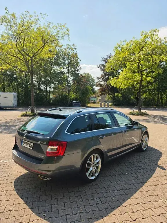 Gebraucht Skoda Octavia RS 184 PS (135 kW) 2014 Grau Kombi