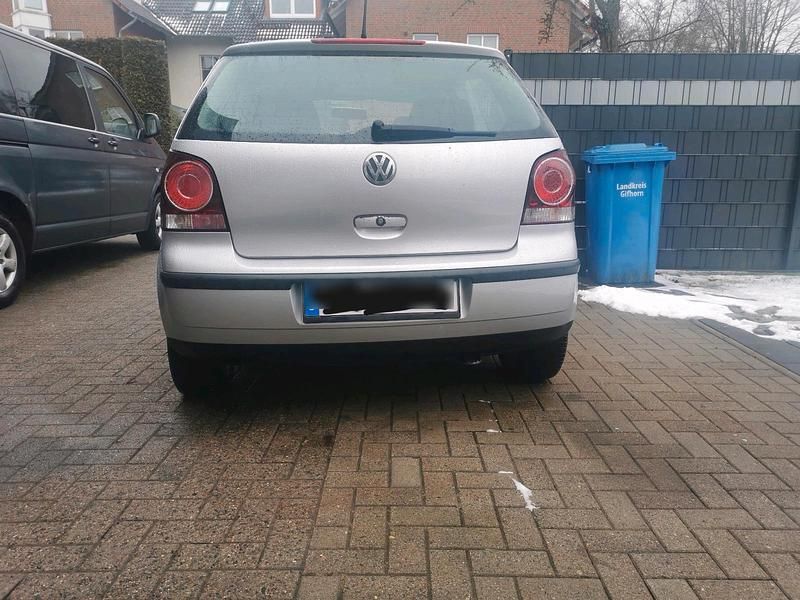 Gebraucht VW Polo 54 PS (39 kW) 2004 Silber Kleinwagen