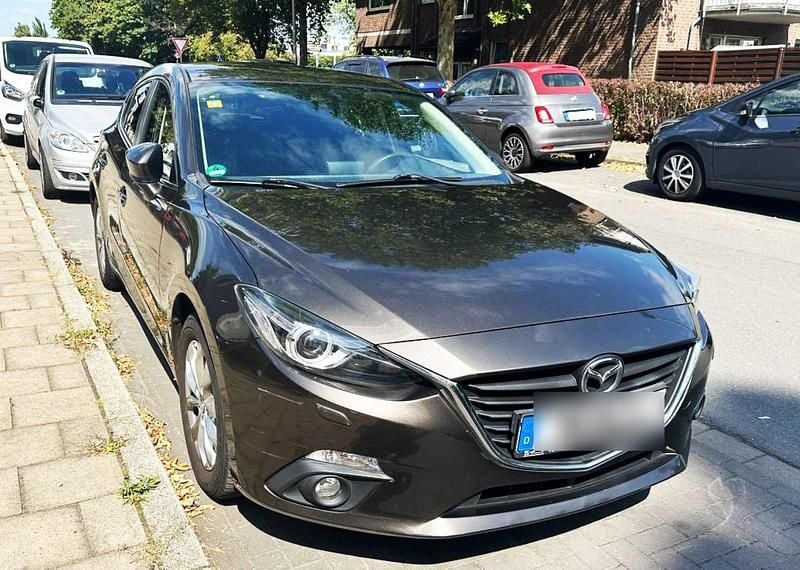 Braun Gebraucht 2013 Mazda 3 Sports-Line Limousine | 9.900 € (Fairer Preis) - Bild 1/4