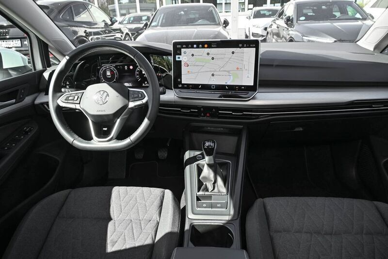 Gebraucht VW Golf VIII 116 PS (85 kW) 2024 Pure white Limousine