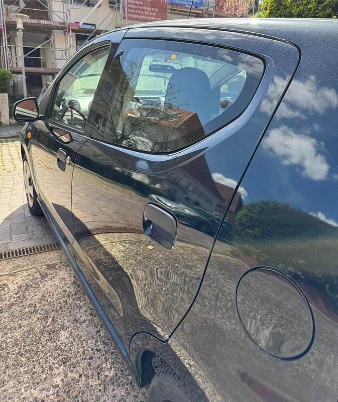 Second-hand Suzuki Alto 68 CP (50 kW) 2011 Negru Hatchback