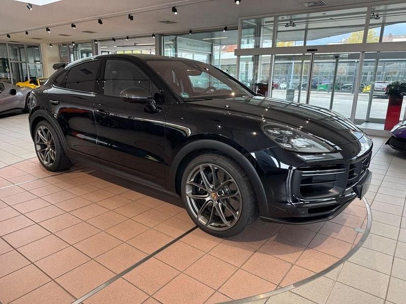 Gebraucht Porsche Cayenne Turbo GT 640 PS (470 kW) 2022 Schwarz SUV