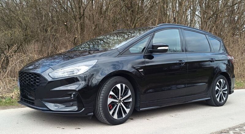 Schwarz Gebraucht 2021 Ford S-MAX ST-Line Van / Kleinbus | 21.999 € (Guter Preis) - Bild 1/4