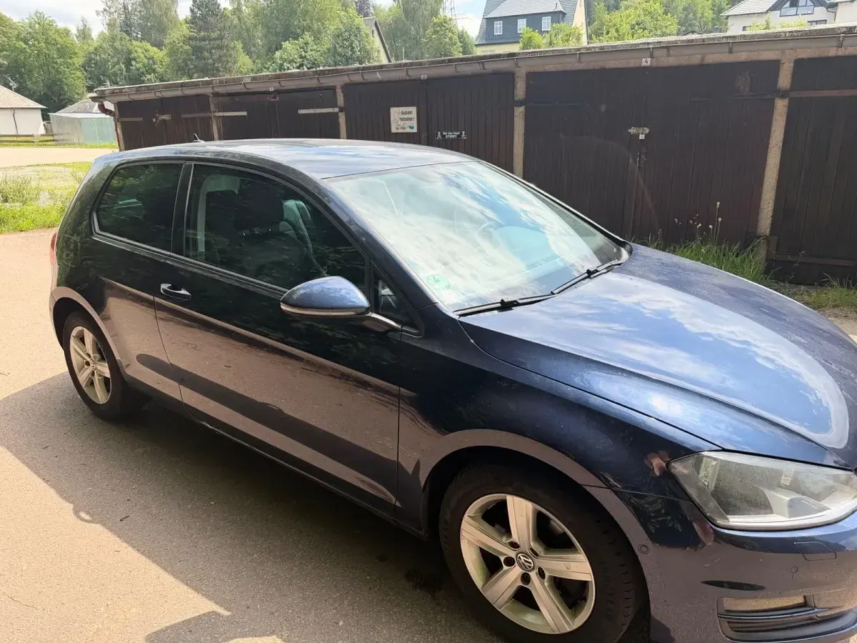 Gebraucht VW Golf VII 122 PS (89 kW) 2013 Blau Kleinwagen