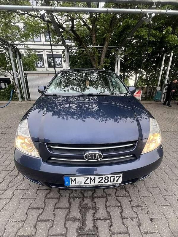 Gebraucht Kia Carnival EX 189 PS (139 kW) 2006 Blau Van / Kleinbus