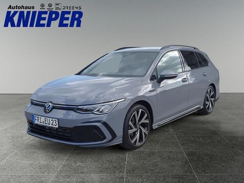 Mondsteingrau uni Gebraucht 2023 VW Golf VIII R-line Plus Kombi | 31.900 € (Etwas zu teuer) - Bild 1/4