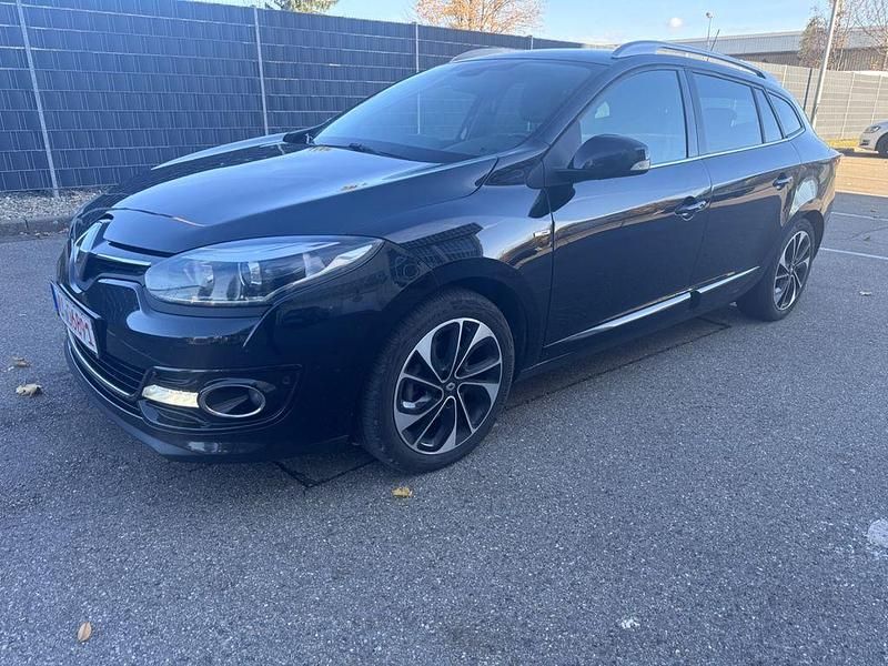 Schwarz Gebraucht 2014 Renault Mégane III Bose Edition Limousine | 4.200 € (Guter Preis) - Bild 1/4