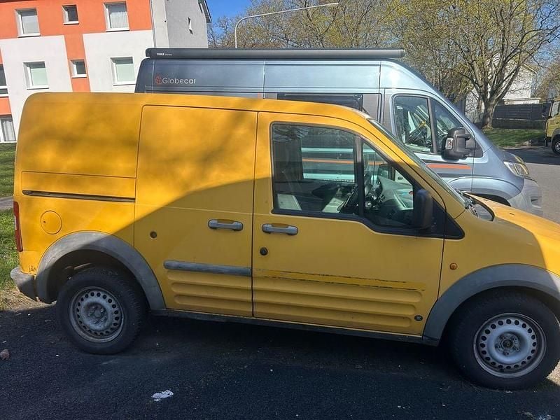 Gebraucht Ford Tourneo Connect 90 PS (66 kW) 2004 Gelb Van / Kleinbus