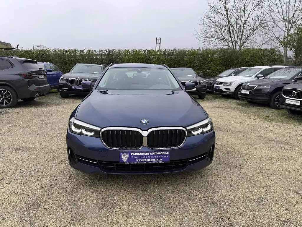 Używany BMW 520 190 KM (139 kW) 2022 Niebieski Kombi