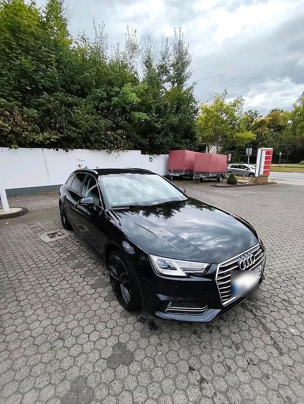 Gebraucht Audi A4 Design 190 PS (139 kW) 2019 Schwarz Kombi