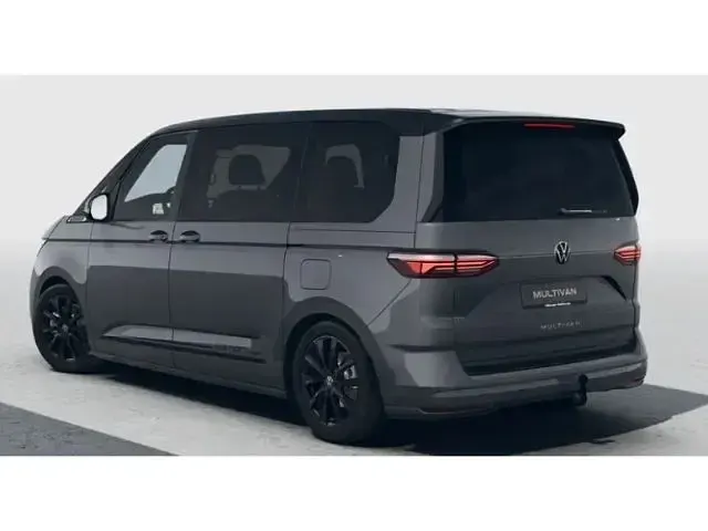 Usado VW Multivan Life 150 HP (110 kW) 2026 Cinzento Monovolume