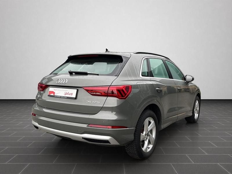 Gebraucht Audi Q3 Advanced Plus 150 PS (110 kW) 2023 Chronosgrau metallic SUV