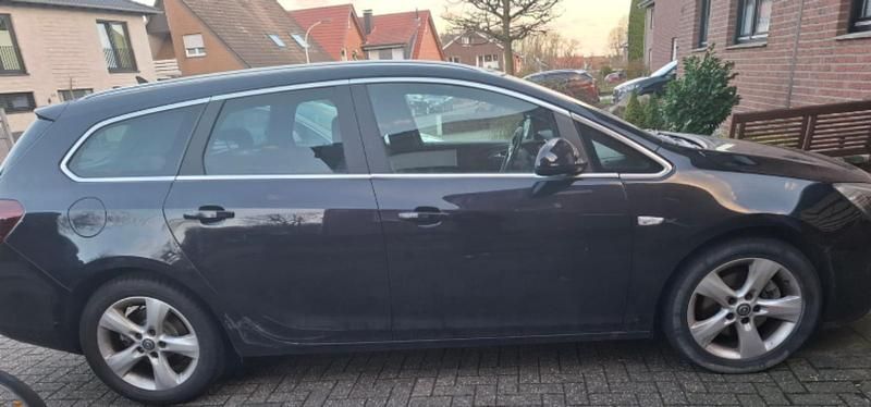 Gebraucht Opel Astra Sport 2011 Schwarz Kombi