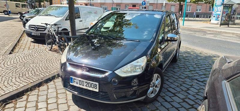 Schwarz Gebraucht 2006 Ford S-MAX Ambiente Van / Kleinbus | 2.400 € (Etwas zu teuer) - Bild 1/4