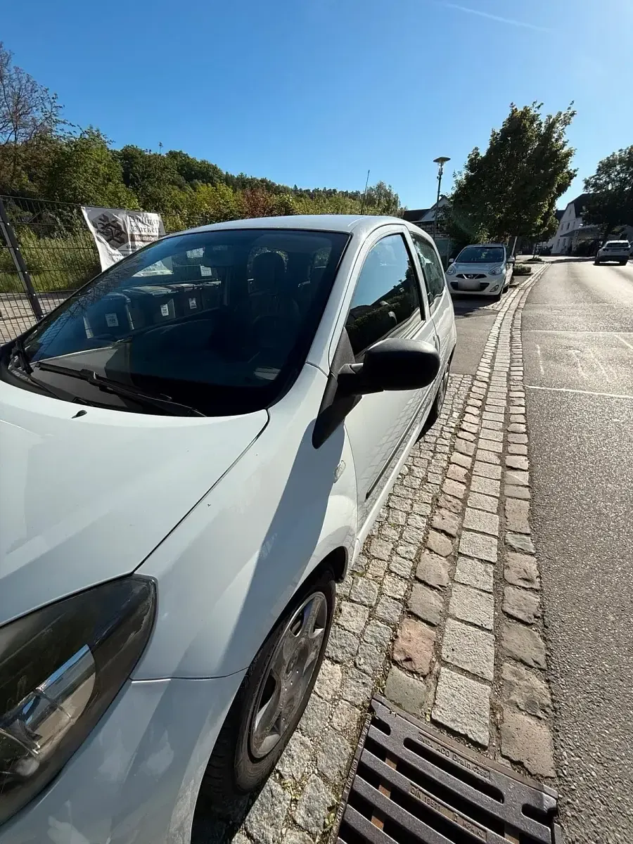 Gebraucht Renault Twingo 75 PS (55 kW) 2013 Weiß Kleinwagen