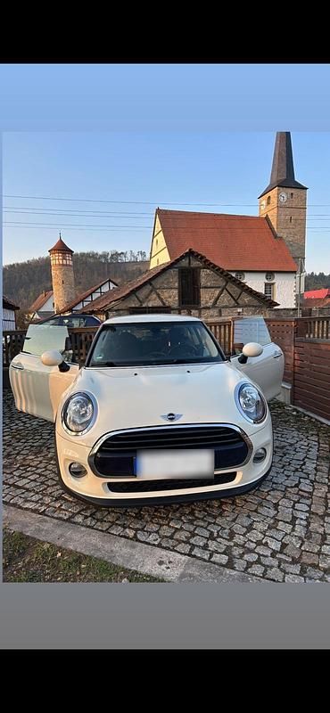 Second-hand Mini ONE 101 CP (74 kW) 2018 Alb Hatchback