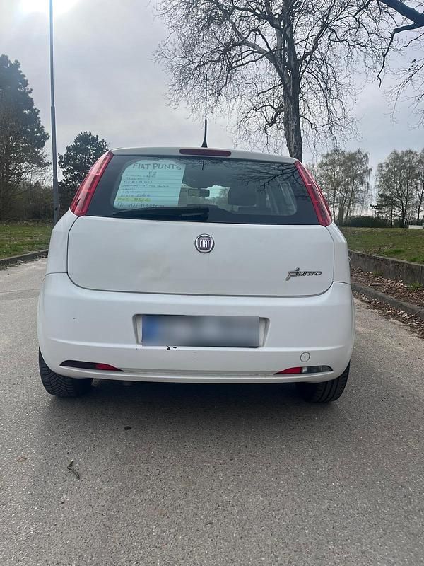 Gebraucht Fiat Punto 48 PS (35 kW) 2009 Weiß Kleinwagen