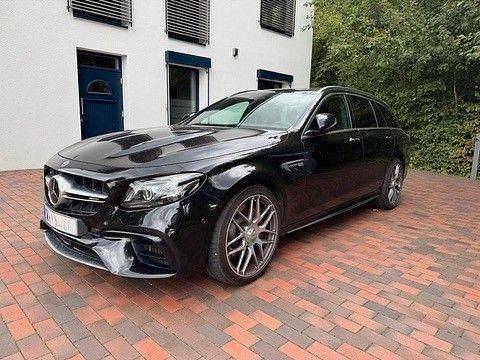 Schwarz Gebraucht 2018 Mercedes E63S AMG AMG Kombi | 64.900 € (Etwas zu teuer) - Bild 1/4