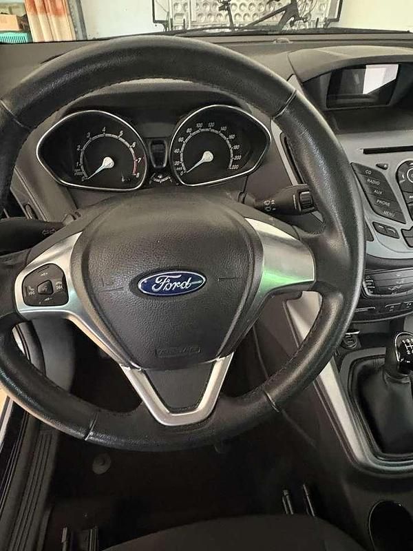 Schwarz Gebraucht 2017 Ford B-MAX Van / Kleinbus | 8.000 € (Guter Preis) - Bild 1/4