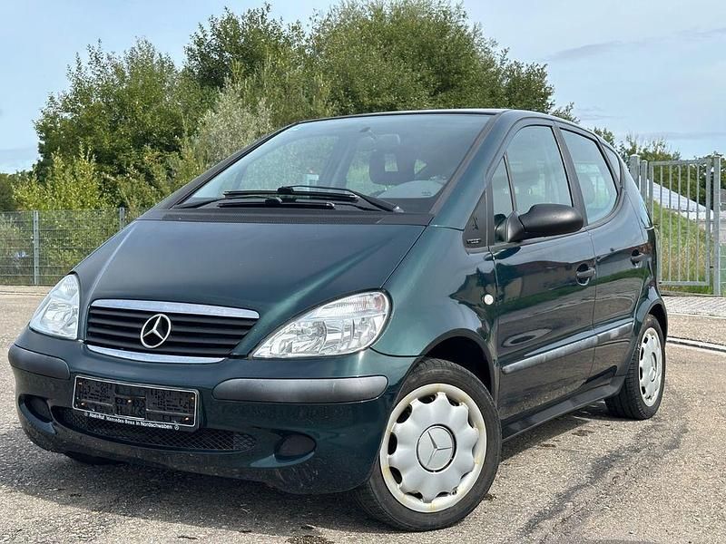 Grün Gebraucht 2001 Mercedes A160 Classic Van / Kleinbus | 2.390 € (Fairer Preis) - Bild 1/4