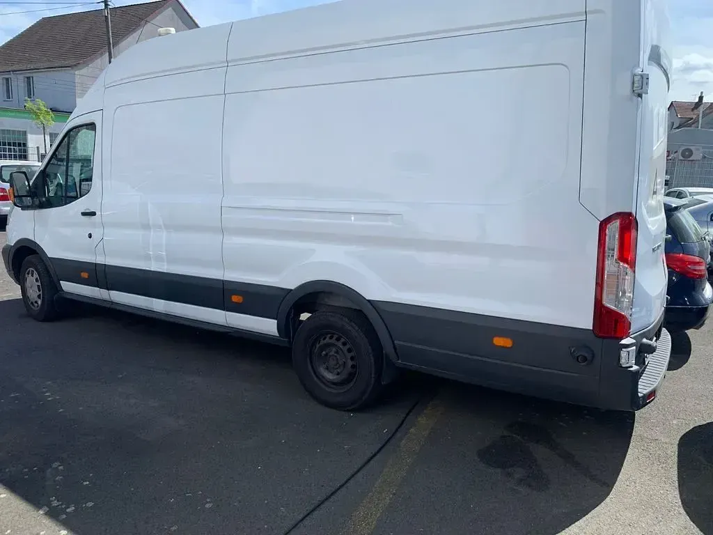 Gebraucht Ford Transit Trend 170 PS (125 kW) 2017 Weiß Van / Kleinbus